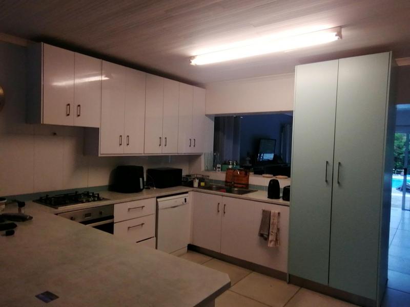 4 Bedroom Property for Sale in Sandbaai Western Cape